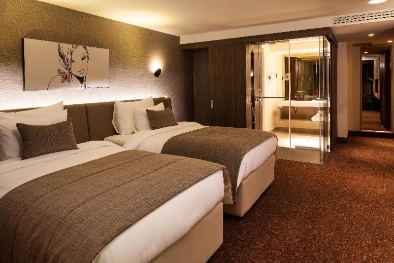 Kronwell Brasov Hotel Ruang foto