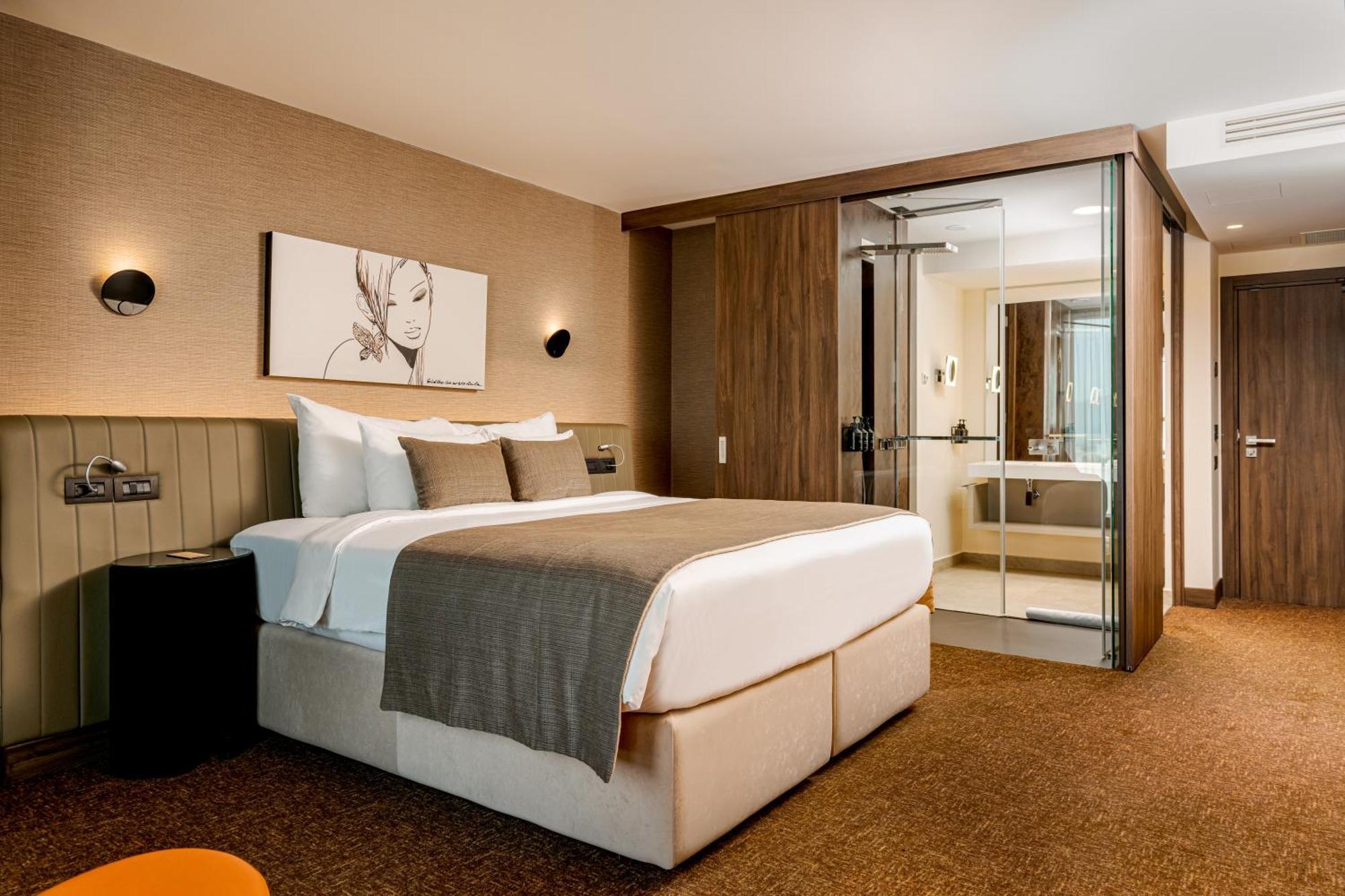 Kronwell Brasov Hotel Ruang foto
