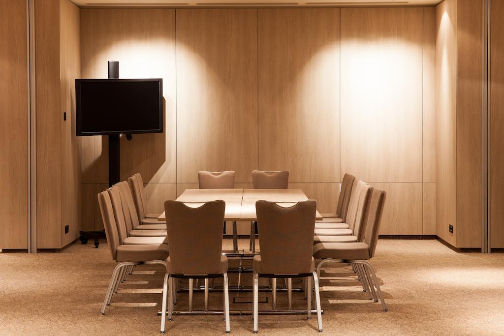 Kronwell Brasov Hotel Bagian luar foto